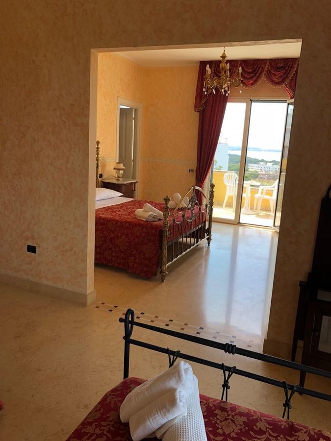 Couette-café Belvedere Di Rita 3*