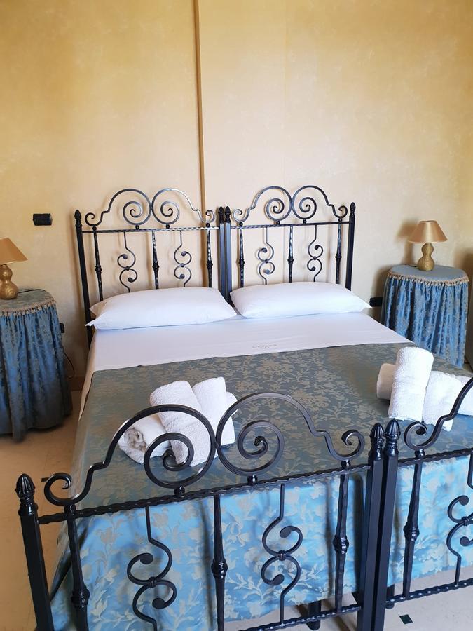 Couette-café Belvedere Di Rita 3*